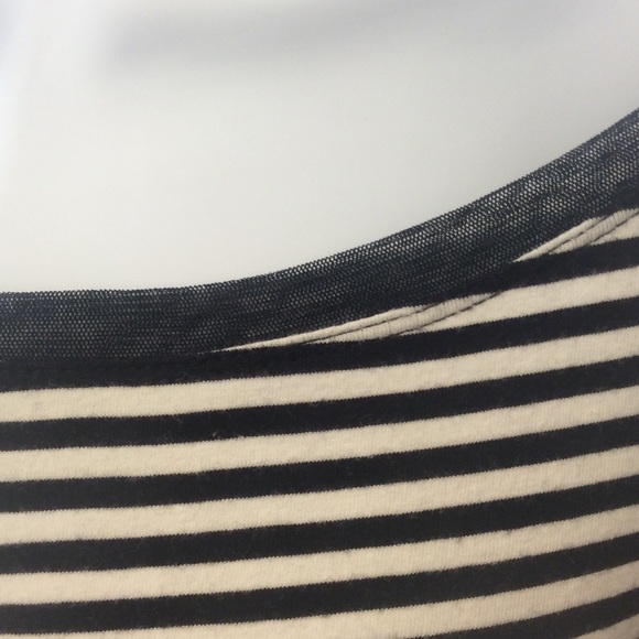 Women’s 2 striped tops INC and Gap black and white - Picture 6 of 7